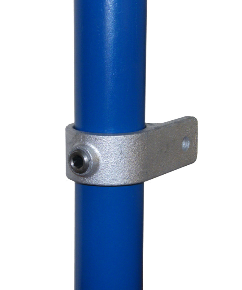 Support avec une fixation